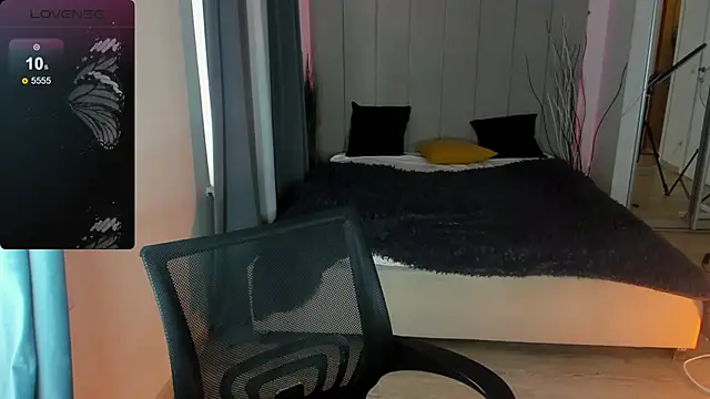 baby  kim online show from 02-17-25, 09:13