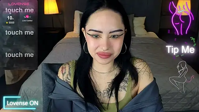 Snapshot of baby__kim chatting on 12-04-25, 05:06 baby kim online show from 12-04-25, 05:06