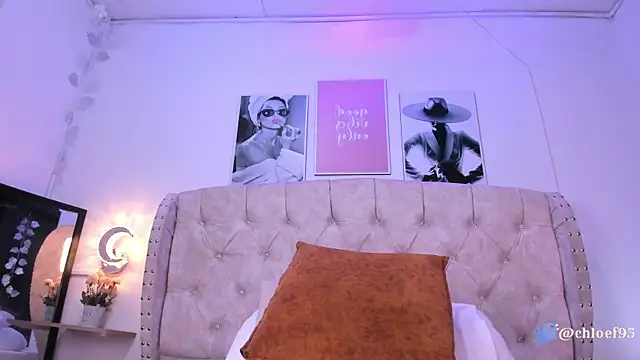 Snapshot of ChloeFerreira chatting on 01-12-25, 05:13 ChloeFerreira online show from 01-12-25, 05:13