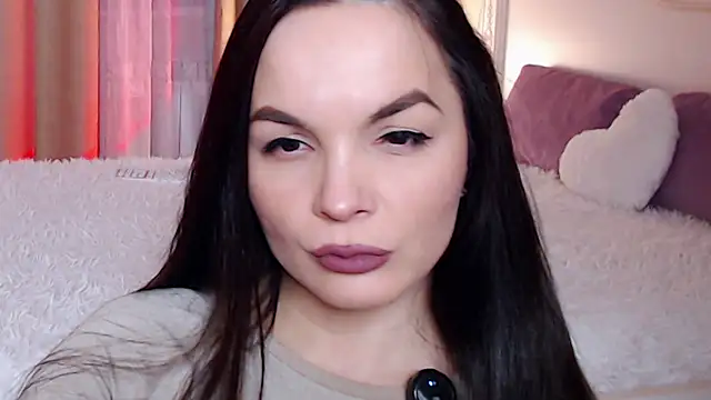 Avylew online show from 12-16-25, 07:41