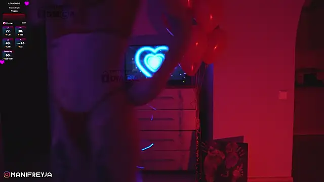 ManiFreyja online show from 02-14-25, 10:58