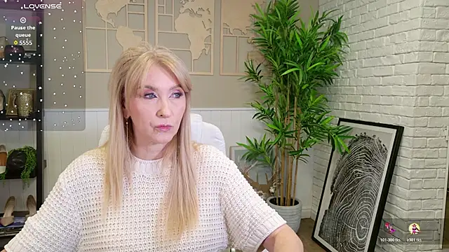 LadyLeea online show from 05-20-26, 05:13
