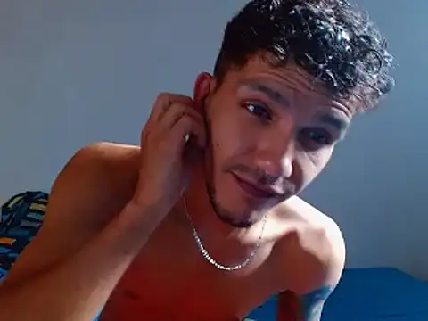 Snapshot of Benjamin_show chatting on 01-24-25, 03:45 Benjamin show online show from 01-24-25, 03:45