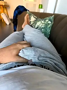 cricrimsBarcelona online show from 12-29-24, 10:12