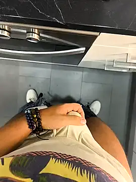 cricrimsBarcelona online show from 10-10-25, 06:23