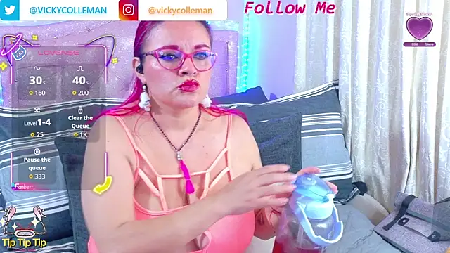Snapshot of VickyColleman chatting on 10-23-25, 07:12 VickyColleman online show from 10-23-25, 07:12