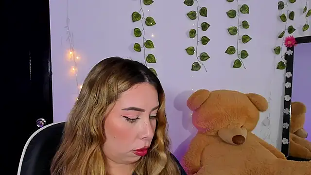 JanneKim online show from 04-14-26, 03:29