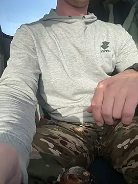 Snapshot of AlexGWoW chatting on 02-18-26, 07:15 AlexGWoW online show from 02-18-26, 07:15