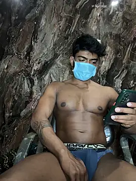 rony6663 online show from 12-17-25, 06:08