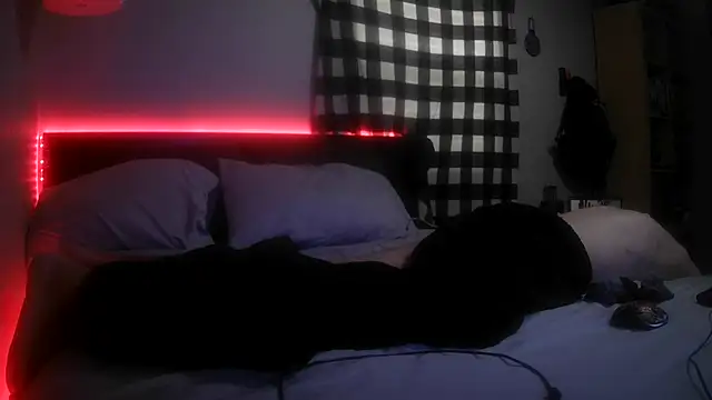 smokee parT903 online show from 12-20-24, 07:17