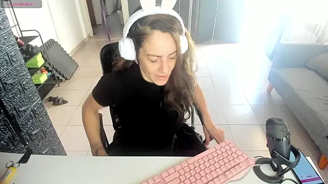 jessiburningheels online show from 03-17-25, 01:50