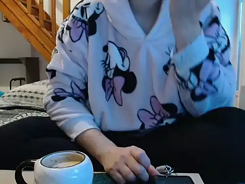 Lauzo21 online show from 10-06-25, 05:38