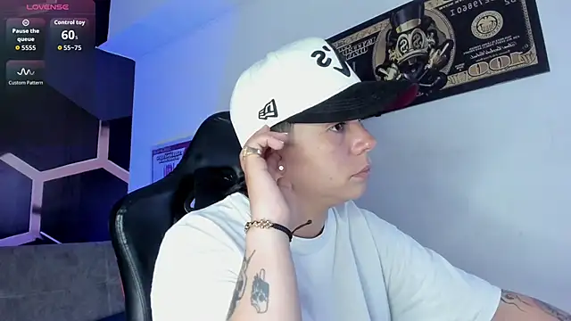 AbbySmiitth  online show from 10-18-25, 07:14