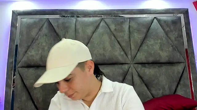 AbbySmiitth  online show from 03-09-26, 10:14