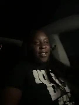 Snapshot of Insultedbalceni chatting on 02-25-26, 07:51 Insultedbalceni online show from 02-25-26, 07:51