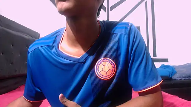 Snapshot of badssboys_always chatting on 01-07-25, 07:38 badssboys always online show from 01-07-25, 07:38