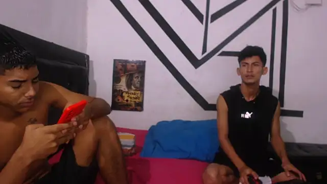 Snapshot of badssboys_always chatting on 01-09-25, 08:01 badssboys always online show from 01-09-25, 08:01