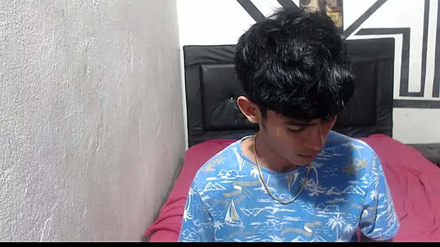 Snapshot of badssboys_always chatting on 02-12-25, 08:27 badssboys always online show from 02-12-25, 08:27