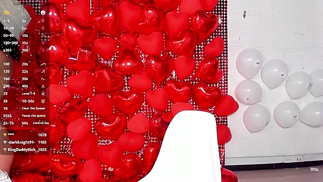 Snapshot of Crystal_Dluna chatting on 02-14-25, 07:44 Crystal Dluna online show from 02-14-25, 07:44