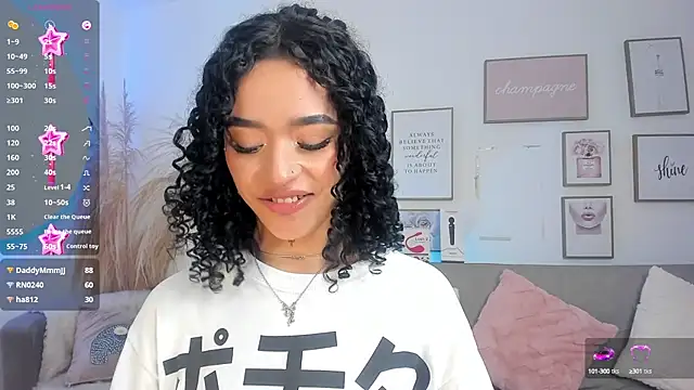 Snapshot of Crystal_Dluna chatting on 03-17-25, 04:54 Crystal Dluna online show from 03-17-25, 04:54