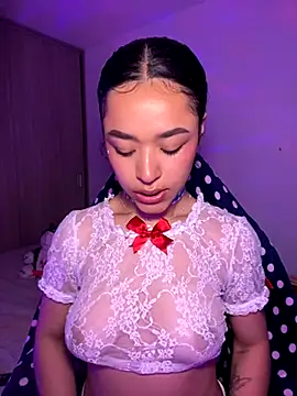 Snapshot of Crystal_Dluna chatting on 09-15-25, 02:06 Crystal Dluna online show from 09-15-25, 02:06