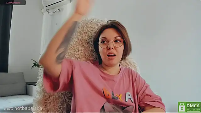 whoa-hoa-hoa-hoa-hoa online show from 02-25-25, 10:15