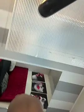 Snapshot of KENDER21_ chatting on 03-04-25, 03:48 KENDER21 online show from 03-04-25, 03:48