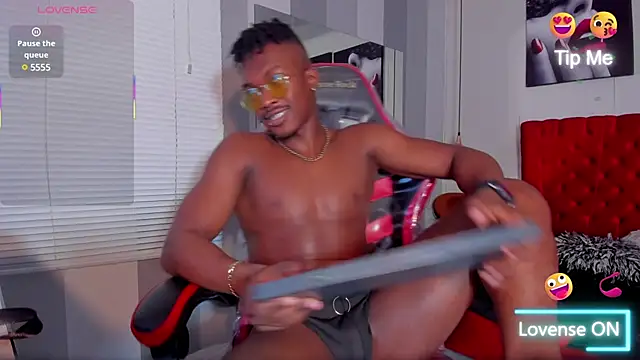 Snapshot of KENDER21_ chatting on 03-06-25, 04:17 KENDER21 online show from 03-06-25, 04:17