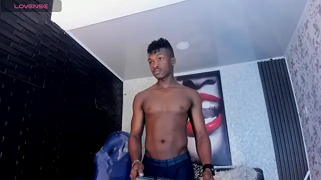 Snapshot of KENDER21_ chatting on 03-16-25, 01:06 KENDER21 online show from 03-16-25, 01:06