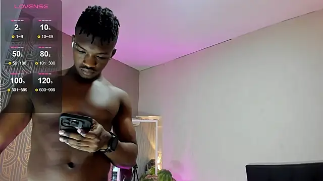 Snapshot of KENDER21_ chatting on 03-19-25, 03:41 KENDER21 online show from 03-19-25, 03:41