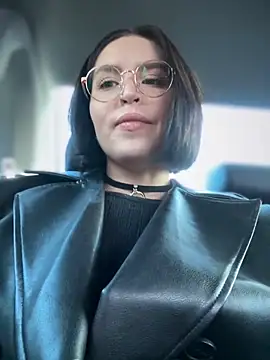 meow girl online show from 12-12-24, 11:07