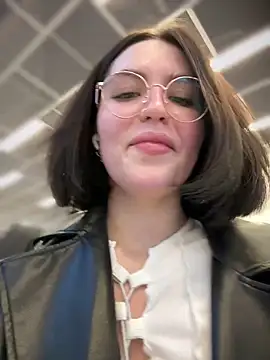 meow girl online show from 01-08-25, 12:15