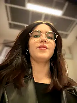 meow girl online show from 10-16-25, 08:48