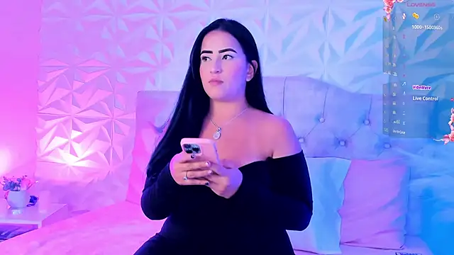 Snapshot of Miss_Ivy4 chatting on 01-25-25, 03:51 Miss Ivy4 online show from 01-25-25, 03:51