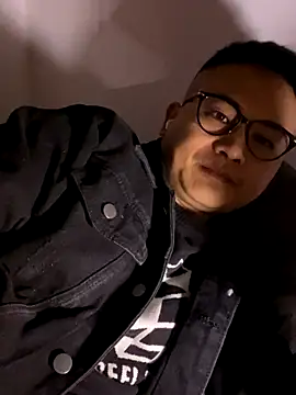 Snapshot of lixiaoshuai8 chatting on 12-15-25, 06:39 lixiaoshuai8 online show from 12-15-25, 06:39