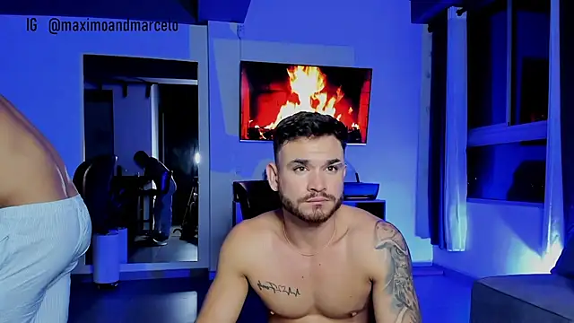 Maximo Marcelo online show from 01-16-25, 04:07