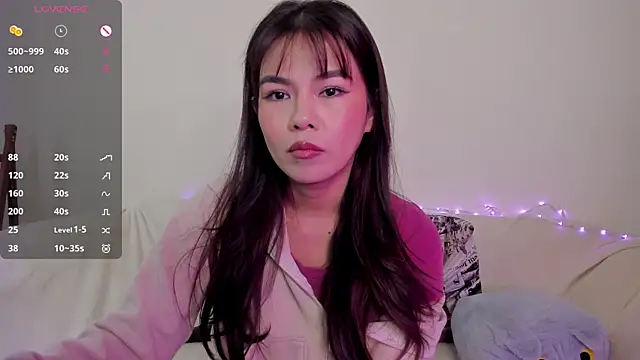 moonlight8  online show from 10-19-25, 03:12