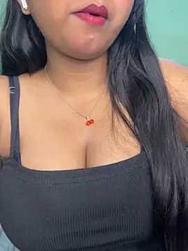 Ishaani 0 online show from 04-07-26, 06:19