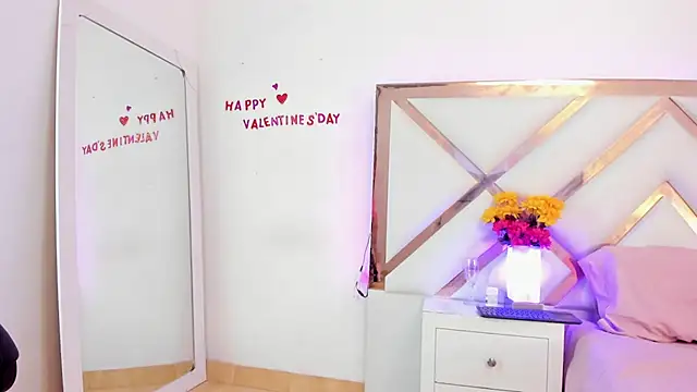 Snapshot of HayamiKioto chatting on 02-28-25, 12:42 HayamiKioto online show from 02-28-25, 12:42