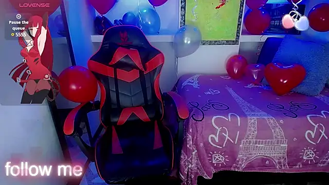 zoe connor19 online show from 02-13-25, 08:34