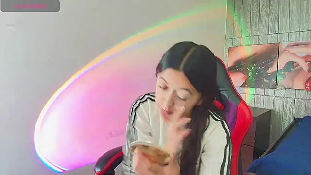 zoe connor19 online show from 04-01-26, 08:50