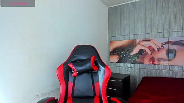 zoe connor19 online show from 04-13-26, 08:47