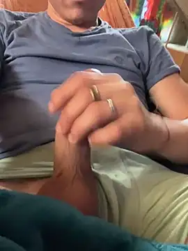 Snapshot of tripexnte chatting on 02-24-25, 08:36 tripexnte online show from 02-24-25, 08:36