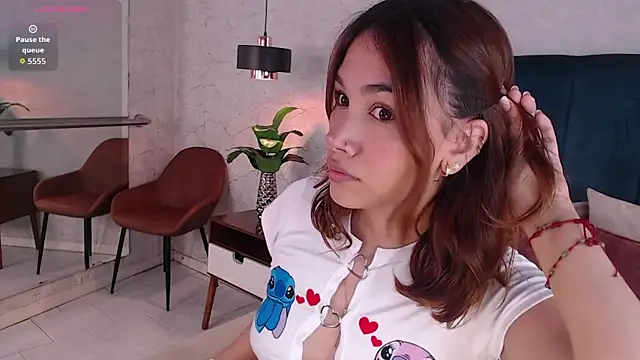 AdeleAndersonn online show from 09-20-25, 05:47