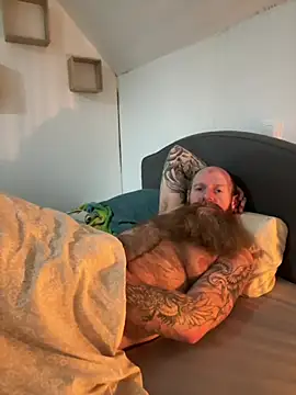 Snapshot of Ice_mannHH chatting on 12-15-24, 10:15 Ice mannHH online show from 12-15-24, 10:15