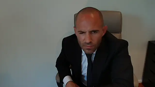 Snapshot of TheNakedPreacher chatting on 06-04-26, 04:02 TheNakedPreacher online show from 06-04-26, 04:02