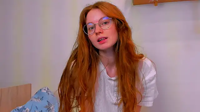 Fire Luna online show from 02-25-26, 05:39