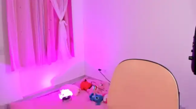 Snapshot of p3ach1 chatting on 12-03-24, 07:32 p3ach1 online show from 12-03-24, 07:32