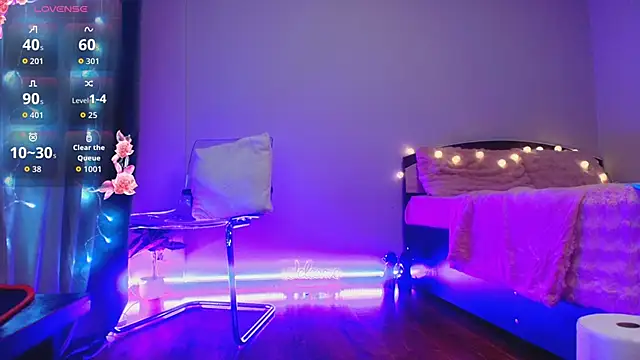 kyliejo18 online show from 12-21-25, 04:08