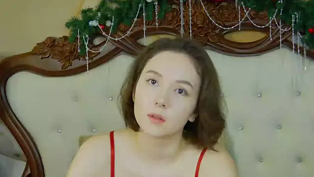 Snapshot of IreneRaye chatting on 12-28-24, 04:41 IreneRaye online show from 12-28-24, 04:41